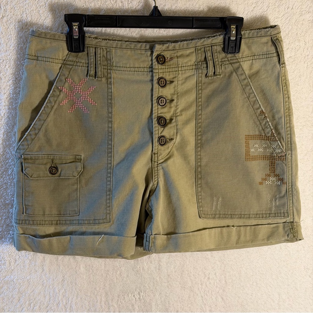 Pilcro and the Wanderer Anthropologie Shorts Size 30 Olive Green Embroidered